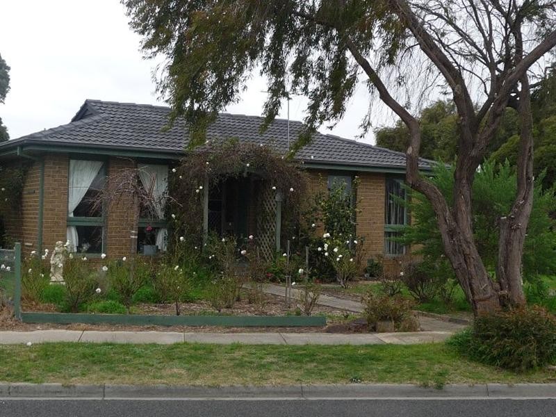 1 Lucas Crescent, Seaford VIC 3198