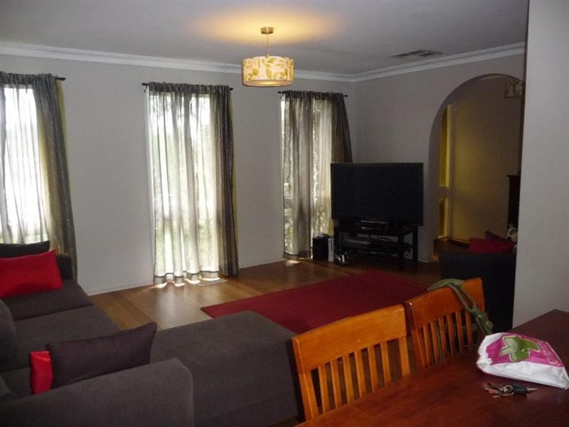 1 Lucas Crescent, Seaford VIC 3198