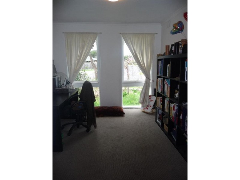 1 Lucas Crescent, Seaford VIC 3198