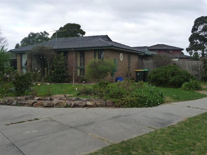 1 Lucas Crescent, Seaford VIC 3198