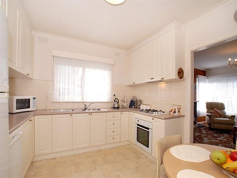 51 Nabilla Avenue, Seaford VIC 3198