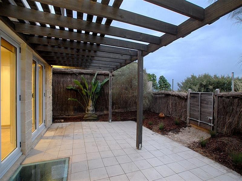 8/2-4 Groves Street, Aspendale VIC 3195