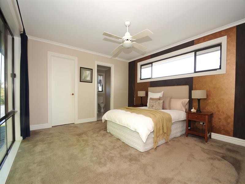38 Tarongo Drive, Aspendale VIC 3195