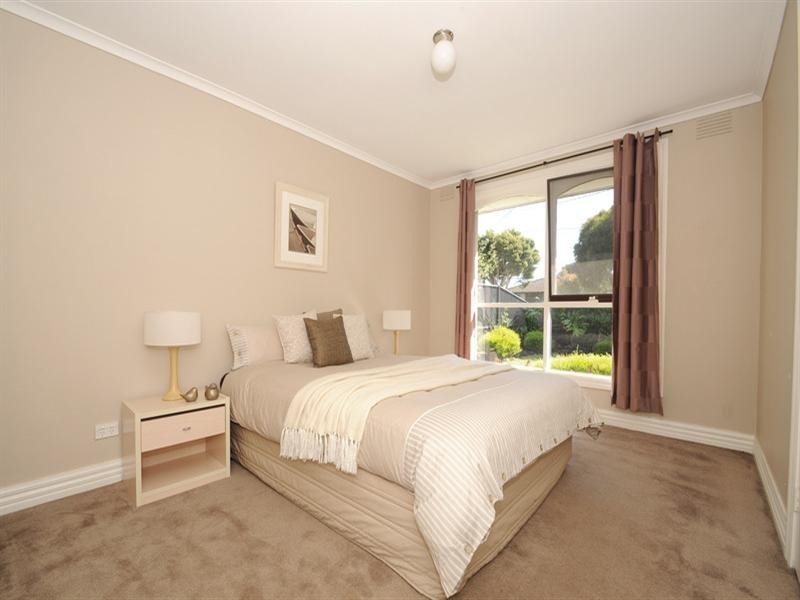 38 Tarongo Drive, Aspendale VIC 3195