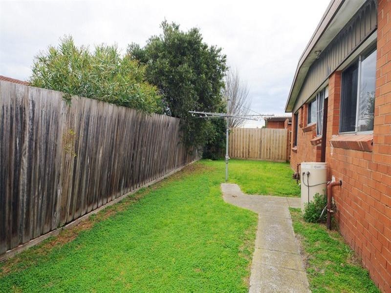 2/15 Swan Walk, Chelsea VIC 3196