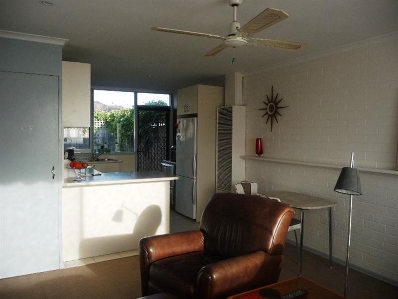 2/77 Church Road, Carrum VIC 3197