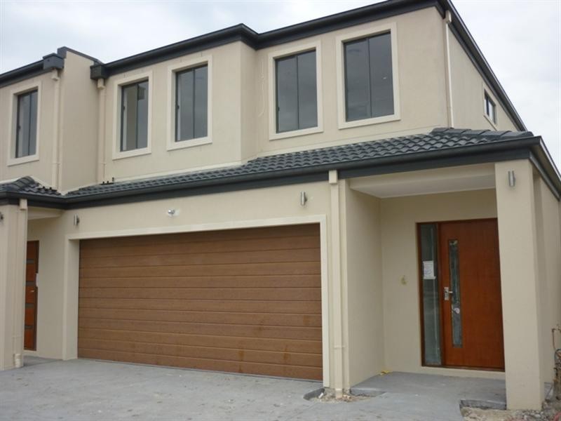 2/10 Rhode Island, Patterson Lakes VIC 3197