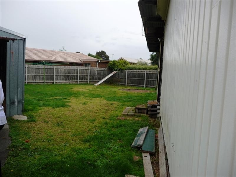 20 Belvedere Road, Seaford VIC 3198