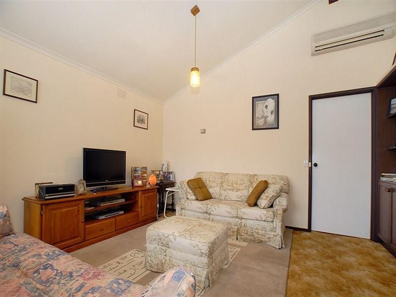 8 Chelbara Court, Chelsea VIC 3196