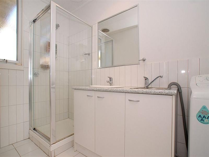 2/37 Swan Walk, Chelsea VIC 3196