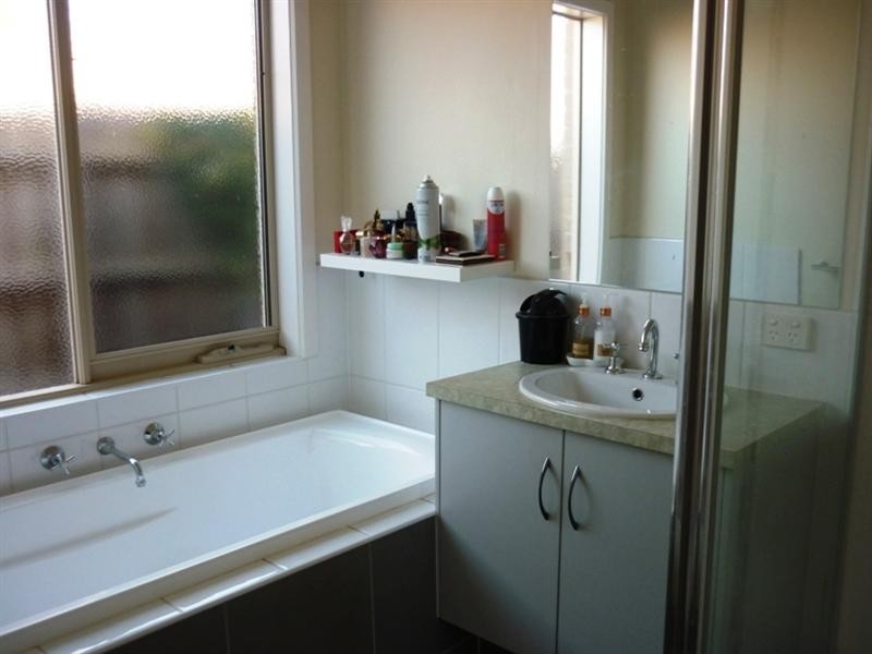 8 Boston Avenue, Seaford VIC 3198