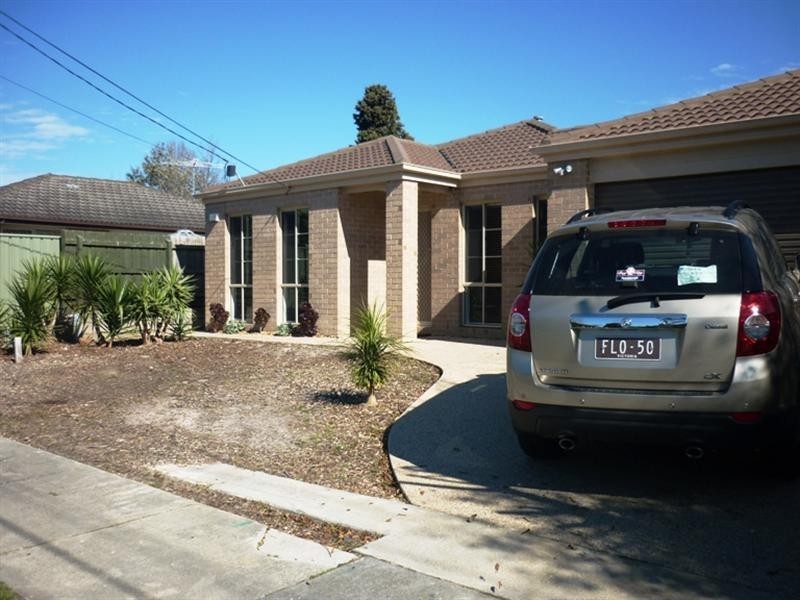 8 Boston Avenue, Seaford VIC 3198