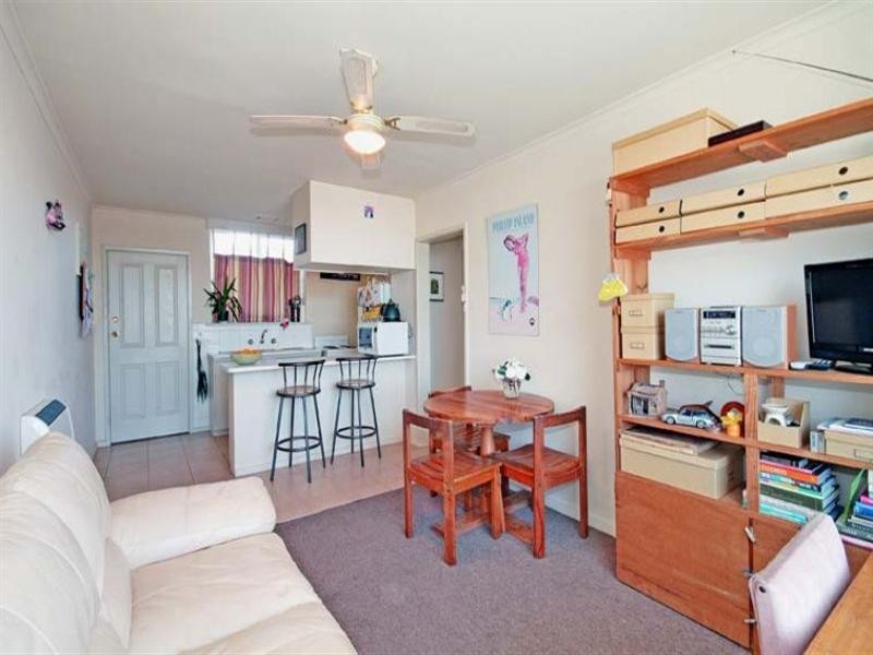 8/13 Cliff Road, Frankston VIC 3199