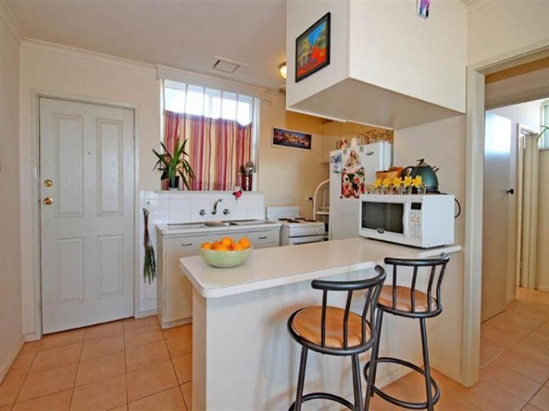 8/13 Cliff Road, Frankston VIC 3199