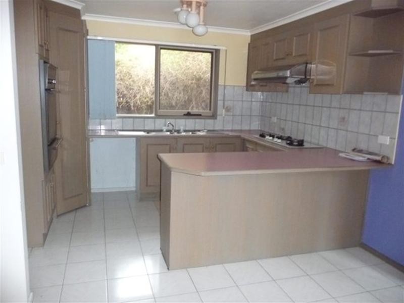 4 Milton Court, Aspendale Gardens VIC 3195