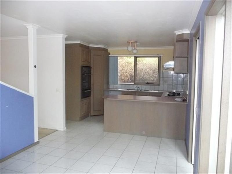 4 Milton Court, Aspendale Gardens VIC 3195