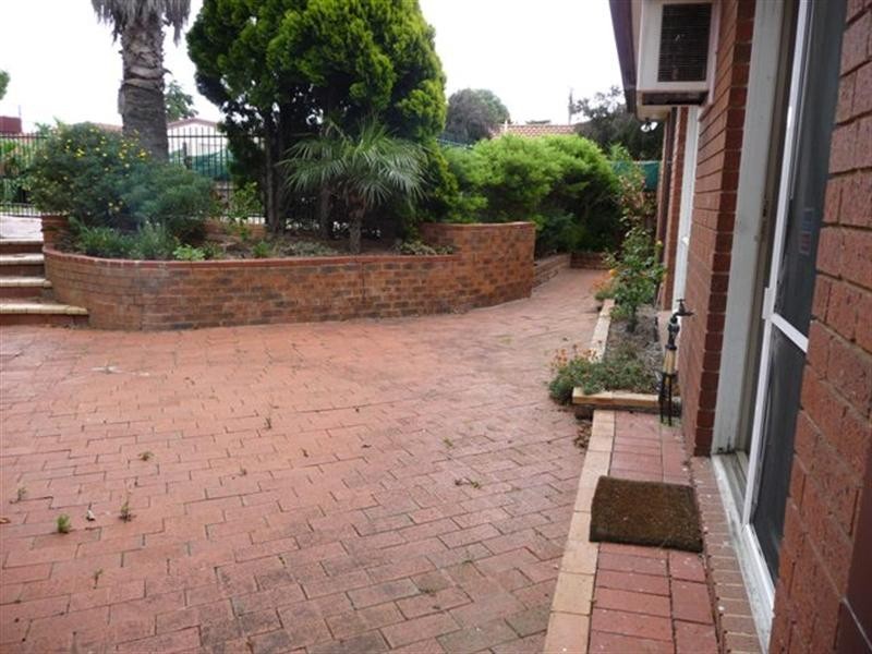 4 Milton Court, Aspendale Gardens VIC 3195