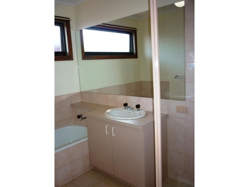 2/5 Stayner Street, Chelsea VIC 3196