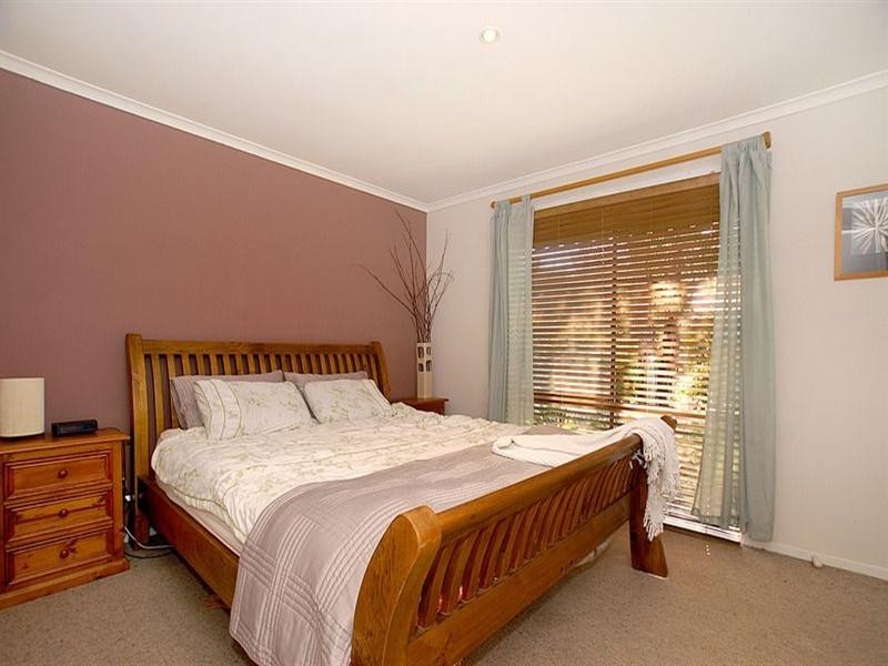 104 Embankment Grove, Chelsea VIC 3196