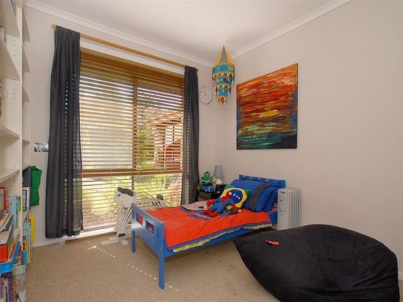 104 Embankment Grove, Chelsea VIC 3196