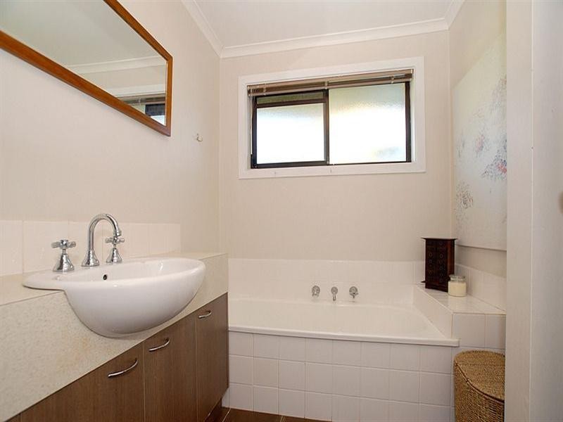 104 Embankment Grove, Chelsea VIC 3196