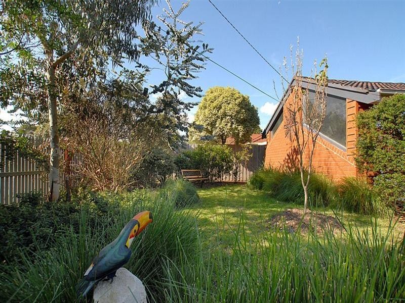 104 Embankment Grove, Chelsea VIC 3196