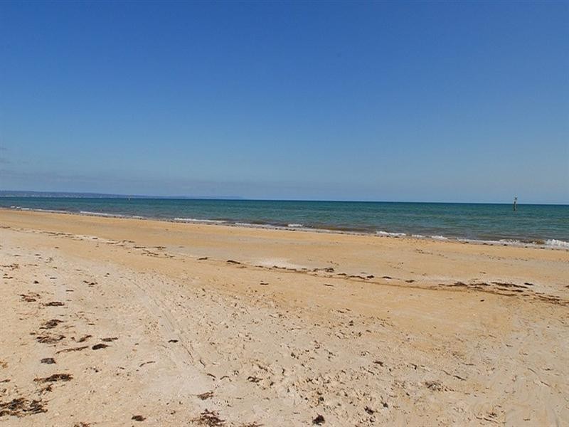 11/10 Roycroft Avenue, Aspendale VIC 3195