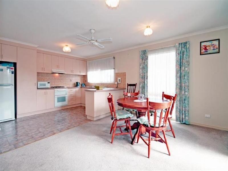 2/33 Argyle Avenue, Chelsea VIC 3196