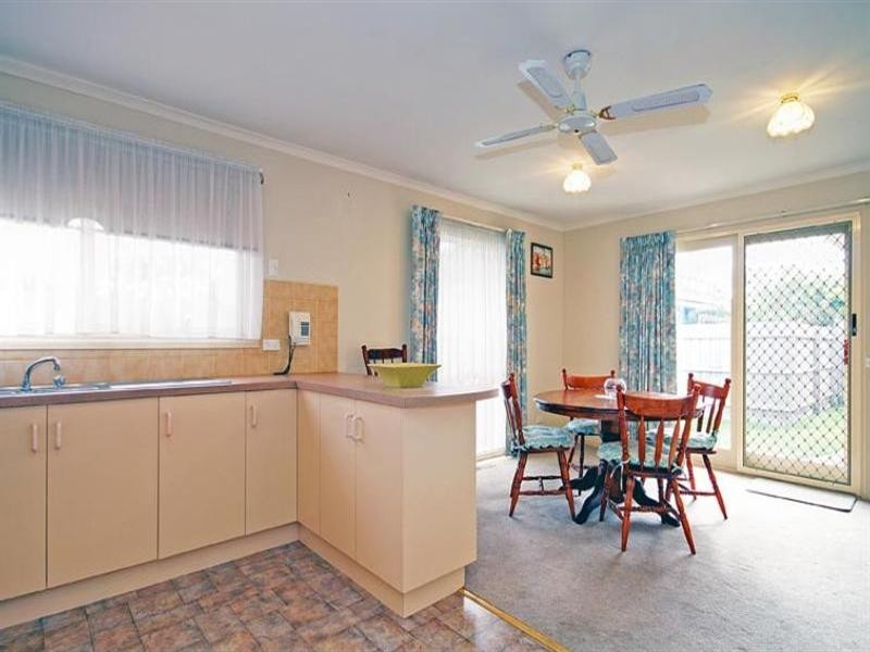 2/33 Argyle Avenue, Chelsea VIC 3196