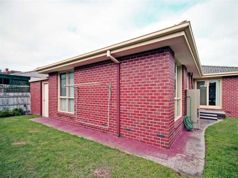 2/33 Argyle Avenue, Chelsea VIC 3196