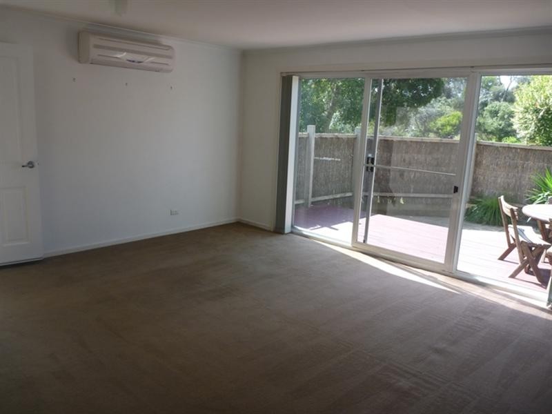 8/267 Nepean Highway, Seaford VIC 3198