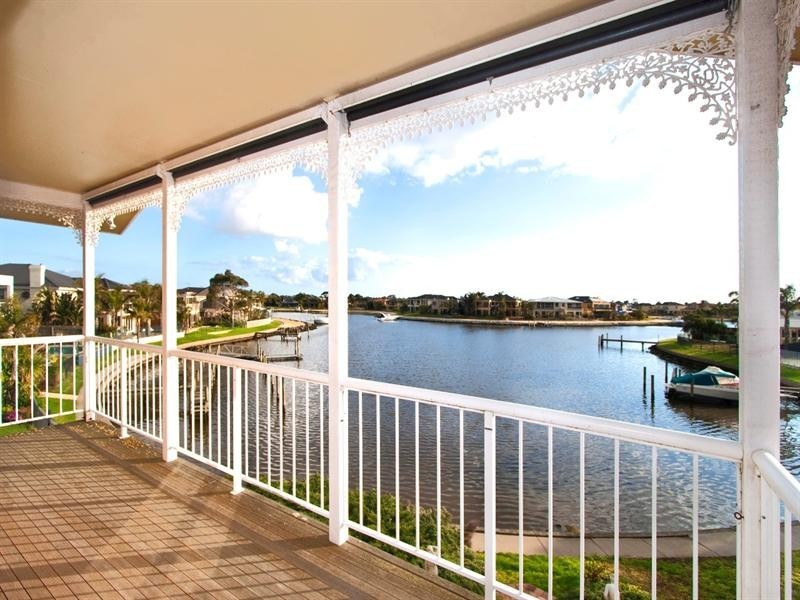 4 Ocean Reef Drive, Patterson Lakes VIC 3197