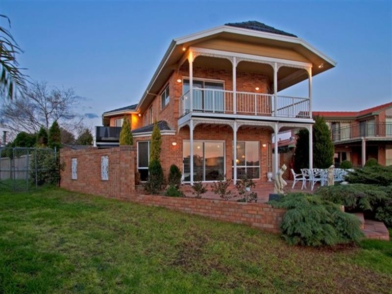 4 Ocean Reef Drive, Patterson Lakes VIC 3197
