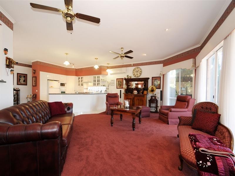 4 Ocean Reef Drive, Patterson Lakes VIC 3197