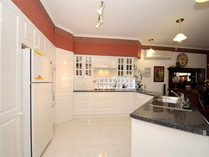 4 Ocean Reef Drive, Patterson Lakes VIC 3197