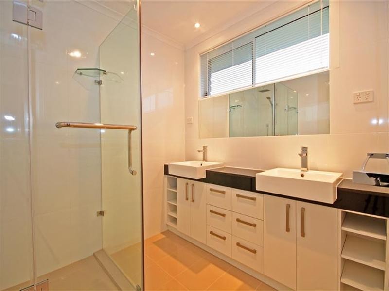 9/396 Station Street, Bonbeach VIC 3196