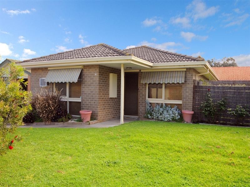 2 Boyd Avenue, Chelsea VIC 3196