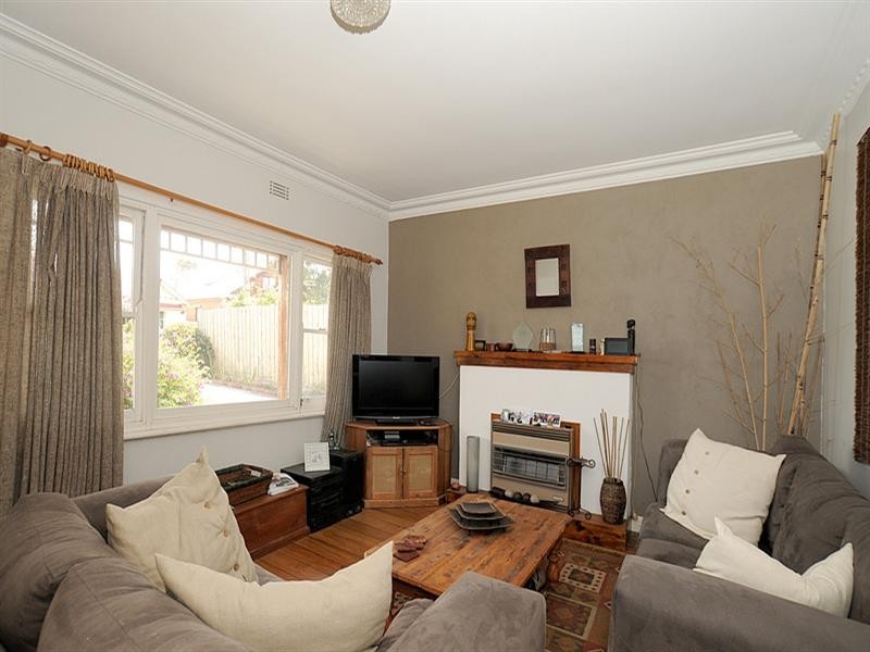 18 Third Avenue, Aspendale VIC 3195