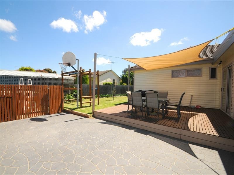 22 Ireland Street, Seaford VIC 3198