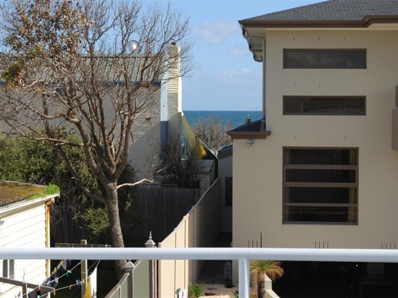 12 Morton Grove, Chelsea VIC 3196