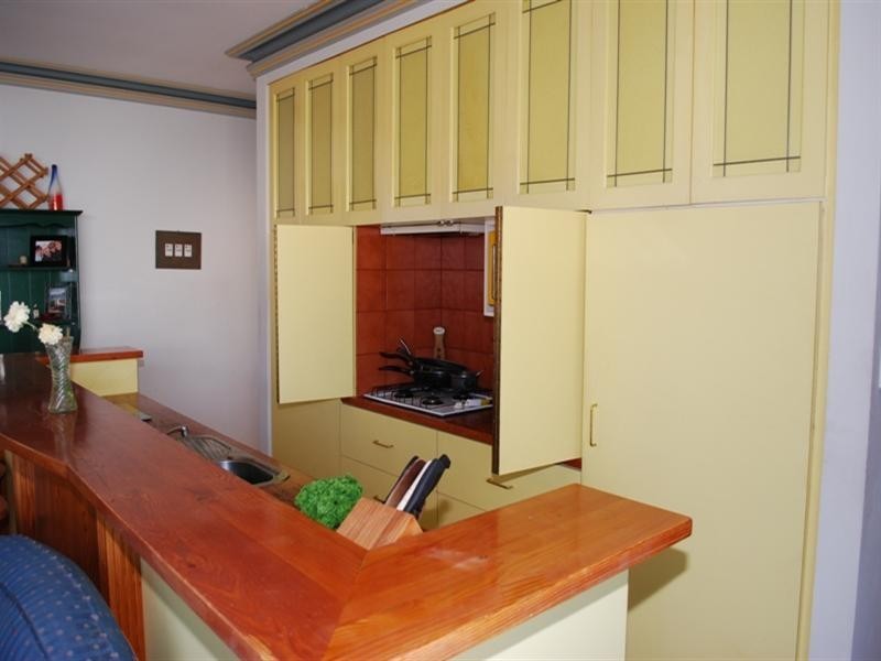 12 Morton Grove, Chelsea VIC 3196