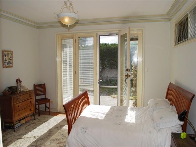 12 Morton Grove, Chelsea VIC 3196