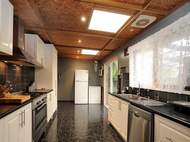 21 Kurrawa Crescent, Patterson Lakes VIC 3197