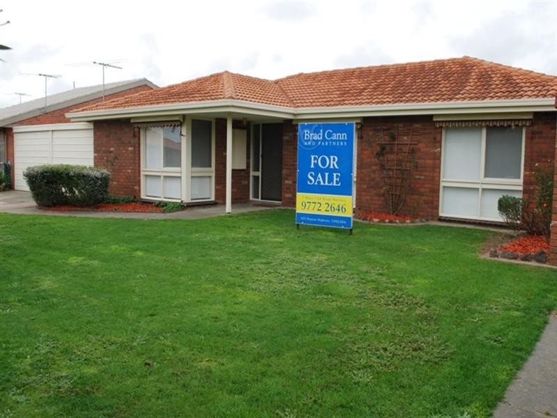 37 Village Crescent, Chelsea VIC 3196