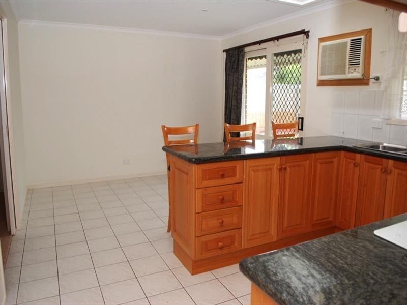 37 Village Crescent, Chelsea VIC 3196