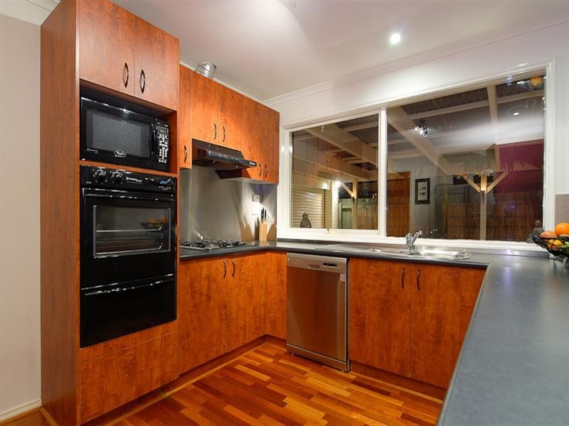 13 Hunt Drive, Seaford VIC 3198