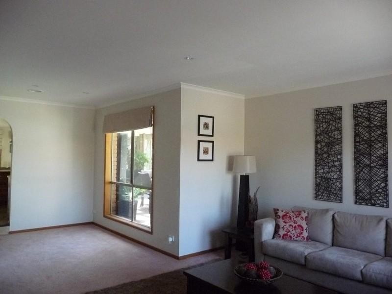 15 QUAIL Close, Chelsea Heights VIC 3196