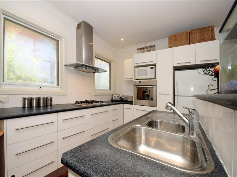 30 Nabilla Avenue, Seaford VIC 3198