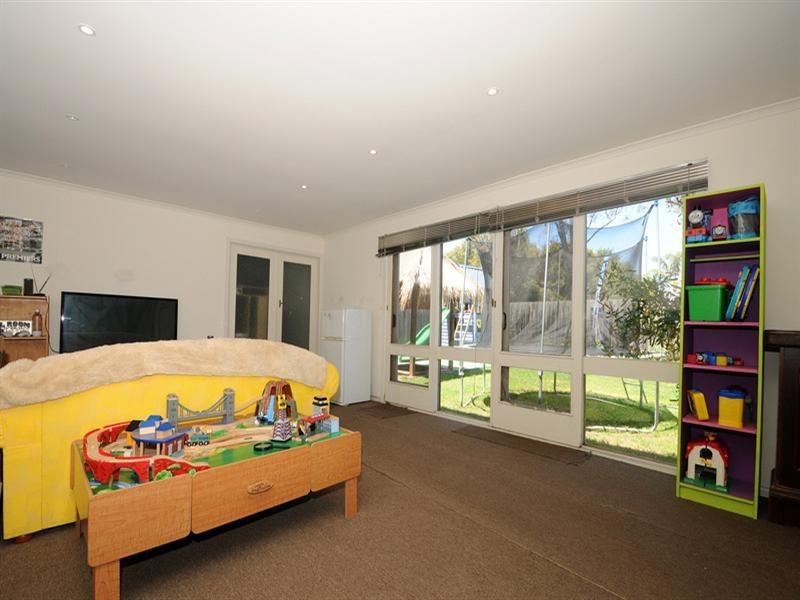 30 Nabilla Avenue, Seaford VIC 3198