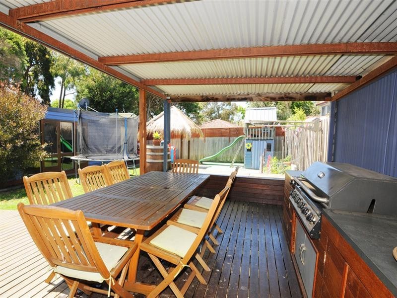 30 Nabilla Avenue, Seaford VIC 3198